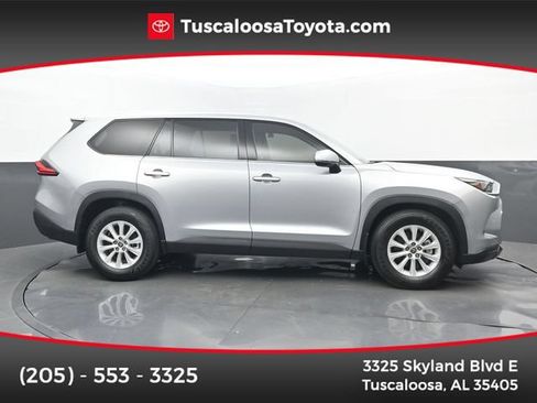 Used 2024 Toyota Grand Highlander FWD image 1