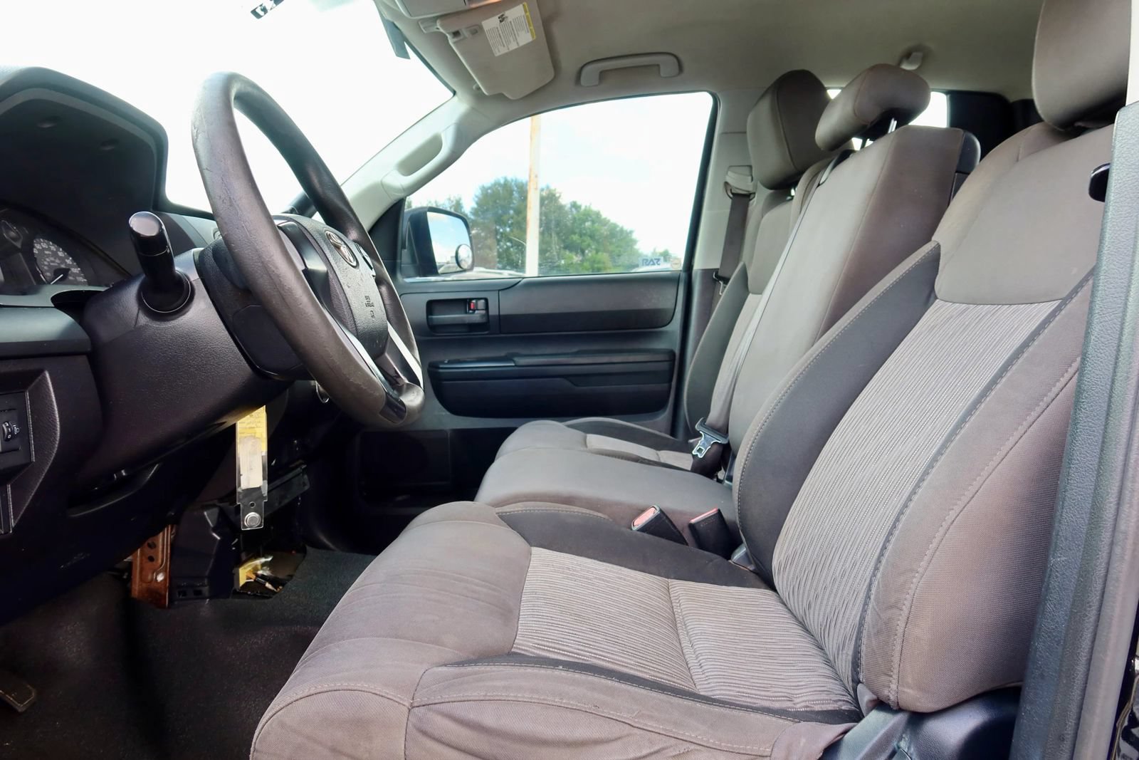 Used 2015 Toyota Tundra SR w/ Tow Package RWD image 12