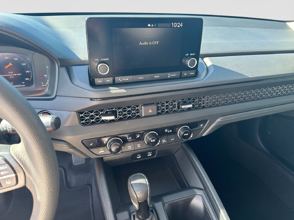 Used 2025 Honda Accord SE image 25