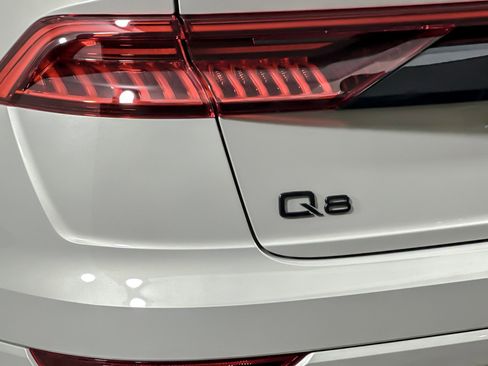 Used 2023 Audi Q8 Premium Plus w/ Premium Plus Package AWD/4WD image 27