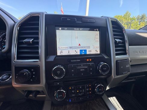 Used 2018 Ford F250 Lariat w/ Lariat Ultimate Package AWD/4WD image 24