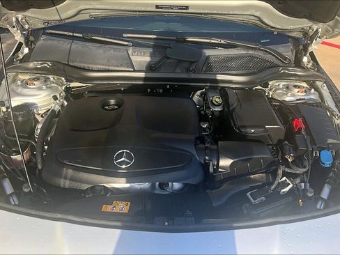 Used 2019 Mercedes-Benz CLA 250 image 13