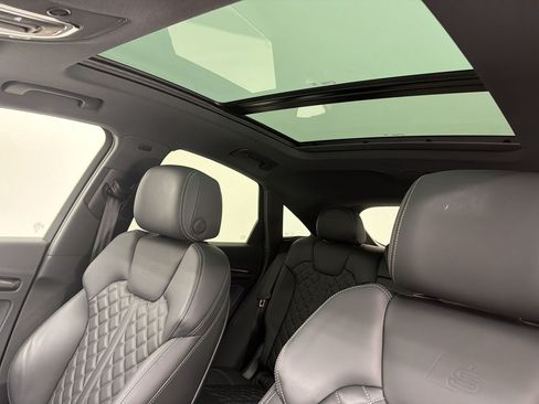 Used 2023 Audi SQ5 Prestige w/ Prestige Package AWD/4WD image 22