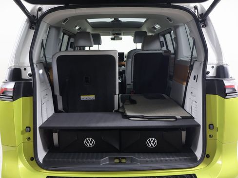 Used 2025 Volkswagen ID. Buzz 1st Edition image 16