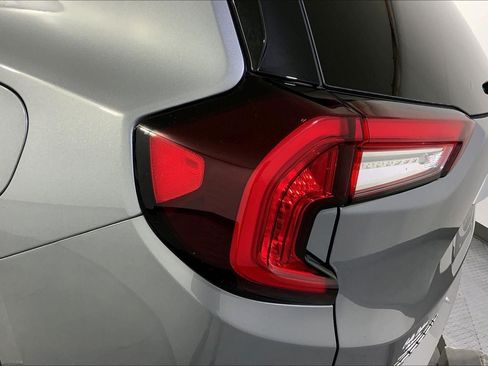 Used 2023 GMC Terrain SLT AWD/4WD image 28