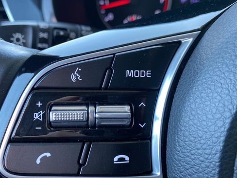 Used 2023 Kia Seltos S w/ Navigation Package AWD/4WD image 32