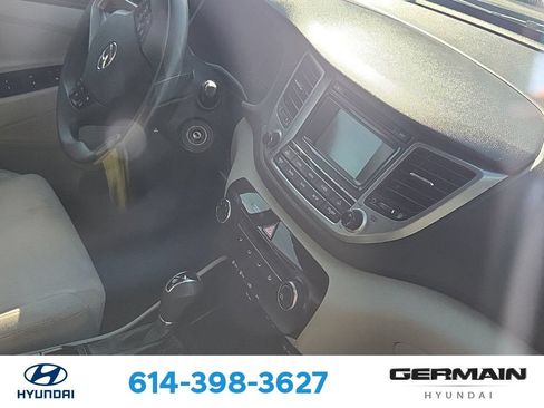 Used 2017 Hyundai Tucson SE w/ SE Popular Package 02 AWD/4WD image 13