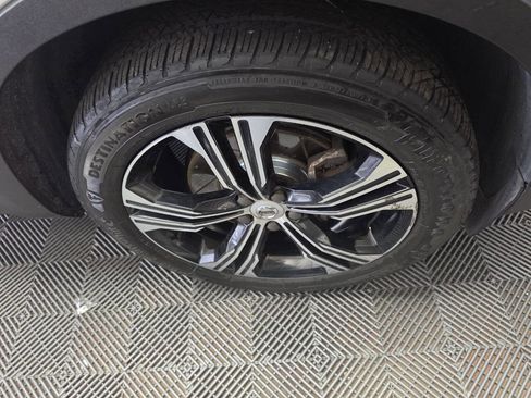 Used 2019 Volvo XC40 T5 Inscription AWD/4WD image 34