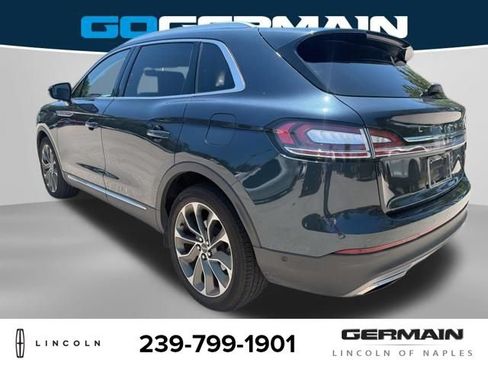 Used 2023 Lincoln Nautilus Reserve w/ Equipment Group 201A FWD image 5