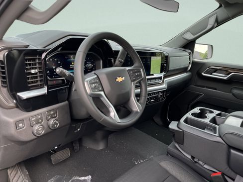 New 2026 Chevrolet Silverado 1500 LT w/ Z71 Off-Road Package AWD/4WD image 16