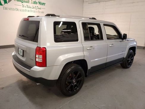 Used 2011 Jeep Patriot 70th Anniversary w/ Sun/Sound Group AWD/4WD image 6
