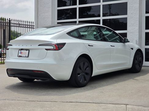 Used 2026 Tesla Model 3 RWD image 4