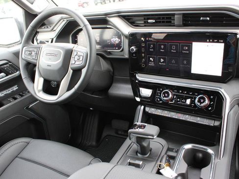 New 2026 GMC Sierra 1500 Denali w/ Denali Reserve Package AWD/4WD image 9
