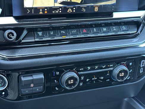 New 2026 Chevrolet Silverado 2500 ZR2 w/ ZR2 Bison Edition AWD/4WD image 20