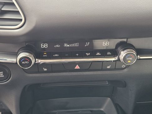 Used 2025 MAZDA CX-30 AWD 2.5 S w/ Premium Package image 18