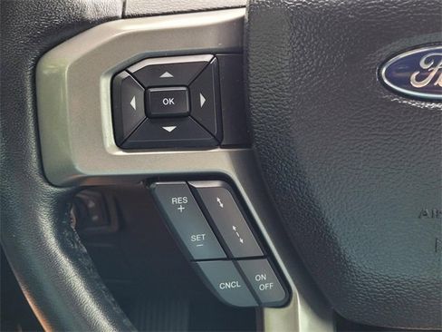 Used 2021 Ford Expedition XLT image 28