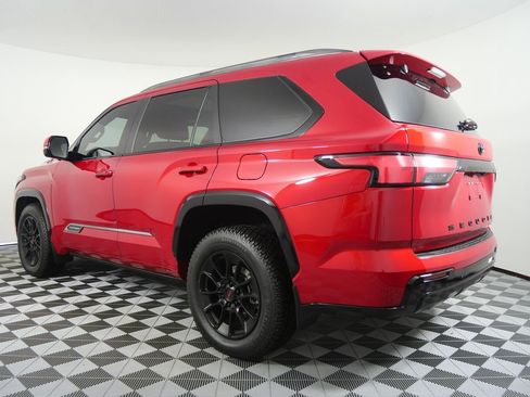 Used 2025 Toyota Sequoia Platinum image 5