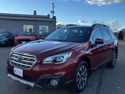 Used 2017 Subaru Outback 2.5i Limited image 3