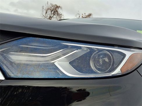 Used 2020 Chevrolet Equinox LS image 9