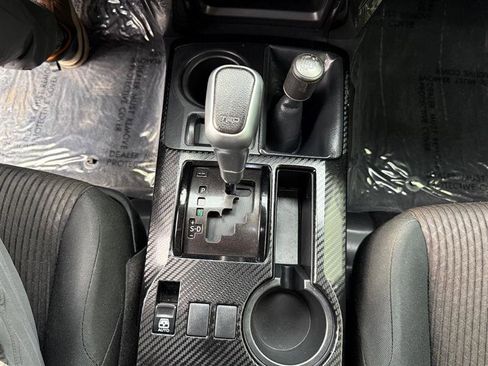 Used 2018 Toyota 4Runner TRD Off-Road image 36