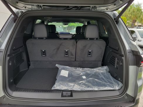 New 2026 Buick Enclave Preferred w/ Power Package FWD image 8