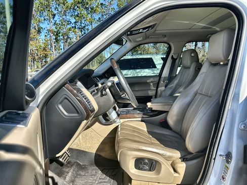 Used 2016 Land Rover Range Rover Supercharged image 2