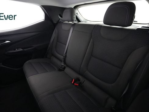 Used 2022 Chevrolet Bolt EUV LT FWD image 24