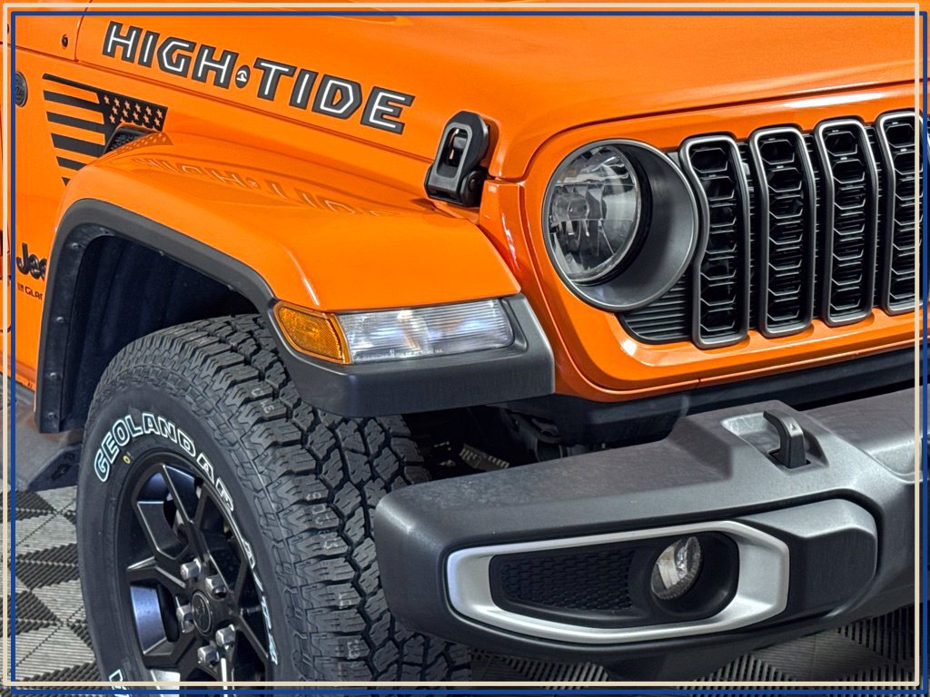Certified 2025 Jeep Gladiator Sport AWD/4WD image 7