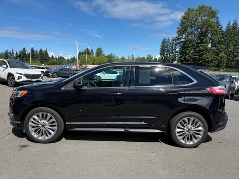 Used 2022 Ford Edge Titanium w/ Equipment Group 301A AWD/4WD image 4