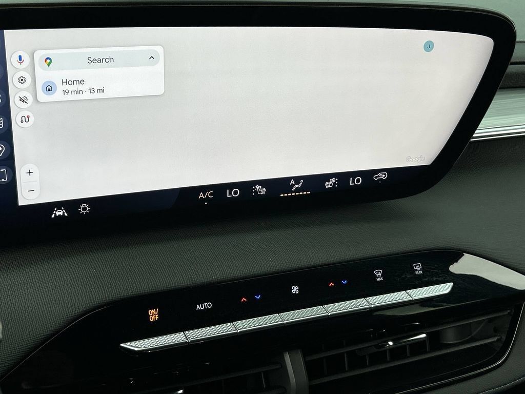 Used 2025 Buick Enclave Preferred w/ Power Package FWD image 14