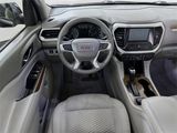Used 2017 GMC Acadia SLE image 3