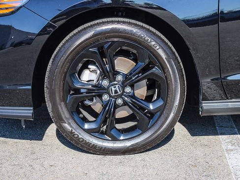 Certified 2025 Honda Accord SE image 11