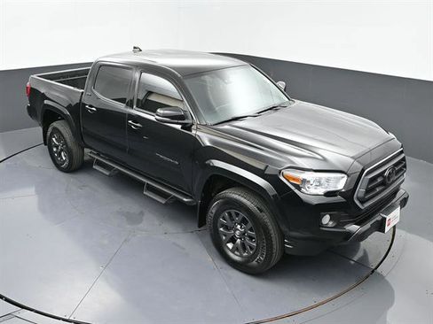 Certified 2023 Toyota Tacoma SR5 w/ Technology Package image 34