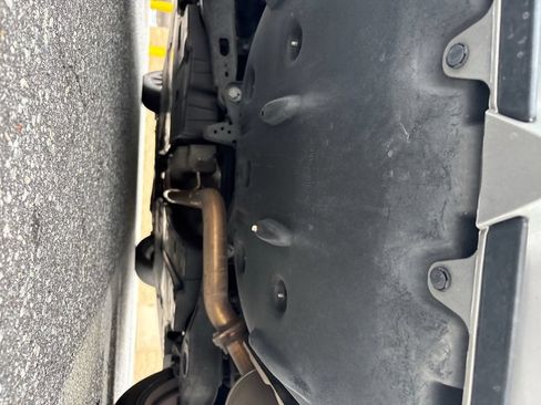 Used 2021 Toyota Camry SE FWD image 19
