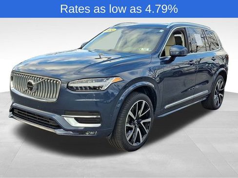 Certified 2024 Volvo XC90 B6 Plus image 3