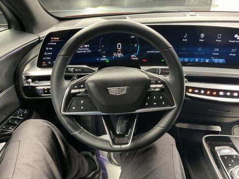 Used 2024 Cadillac Lyriq Luxury image 30