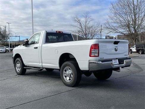 Used 2024 RAM 2500 Tradesman w/ Chrome Appearance Group image 3