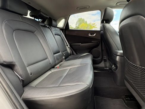 Used 2023 Hyundai Kona Limited AWD/4WD image 27