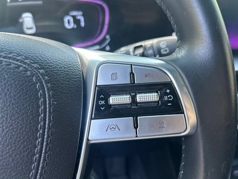 Used 2024 Kia Telluride S FWD image 9