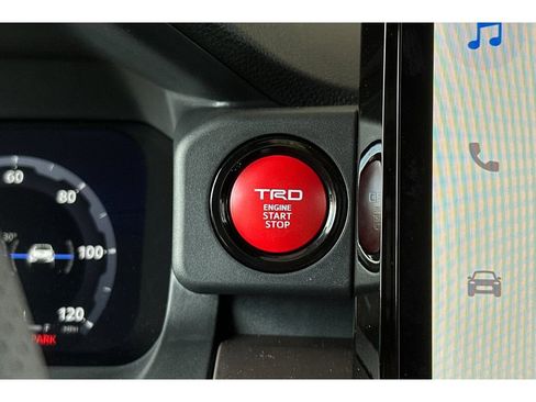 New 2025 Toyota Tacoma TRD Off-Road image 30