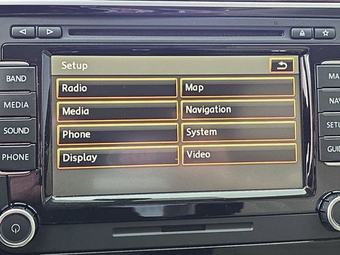 Used 2013 Volkswagen Passat 2.5 SEL Premium image 20