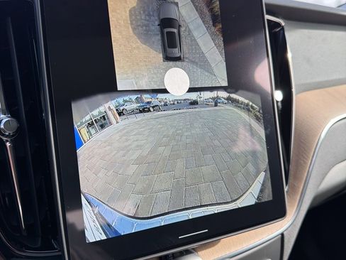 New 2026 Volvo XC60 B5 Plus w/ Protection Package Premier image 27