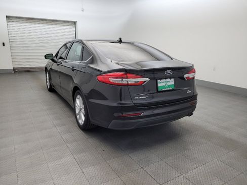 Used 2020 Ford Fusion SE FWD image 5