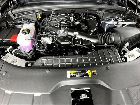 New 2025 Jeep Grand Cherokee L Altitude image 2