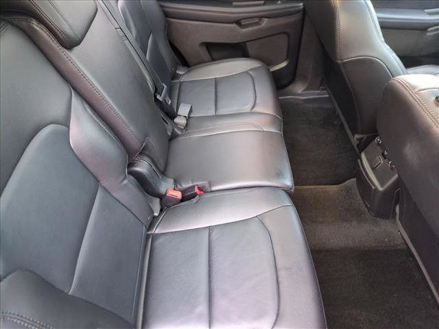 Used 2018 Ford Explorer XLT w/ Equipment Group 202A AWD/4WD image 22