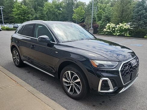 Used 2023 Audi Q5 2.0T Premium w/ Convenience Package AWD/4WD image 17