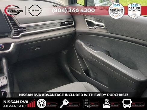 Used 2024 Kia Sportage LX image 17