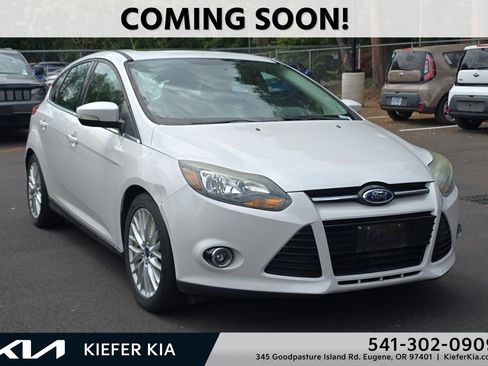 Used 2014 Ford Focus Titanium FWD image 1