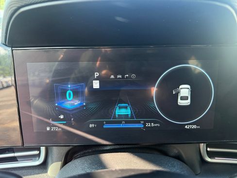 Used 2025 Hyundai Elantra SEL FWD image 18