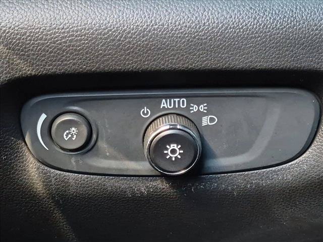 Certified 2023 Chevrolet Traverse RS FWD image 16